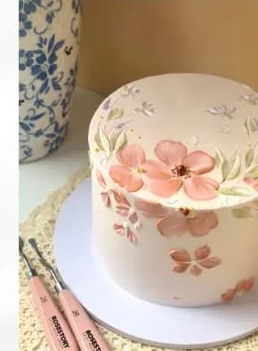 Bánh kem vẽ bay nghệ thuật hoa hồng phấn