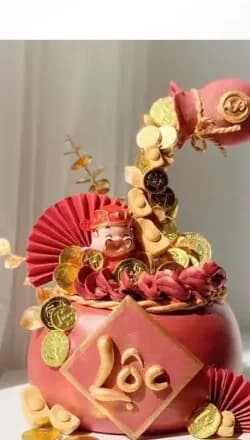 Bánh kem đỏ chữ Lộc trang trí vàng ngày Tết